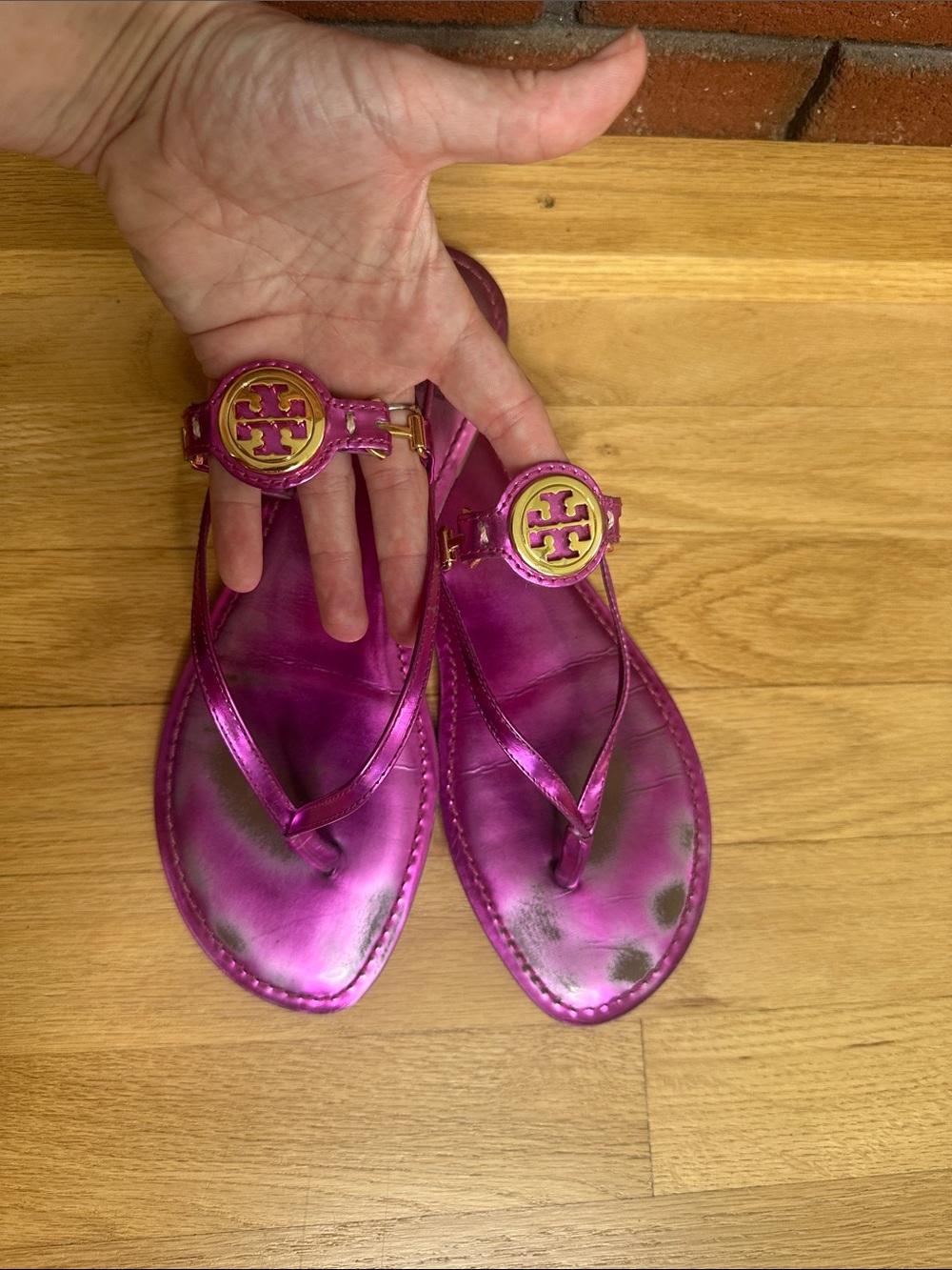 Tory Burch Metallic Fuchsia Logo Thong Sandals